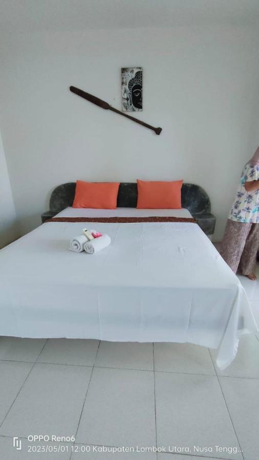 Pineapple Guest House Gili Air Exterior foto