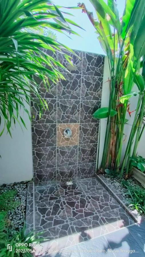 Pineapple Guest House Gili Air Exterior foto