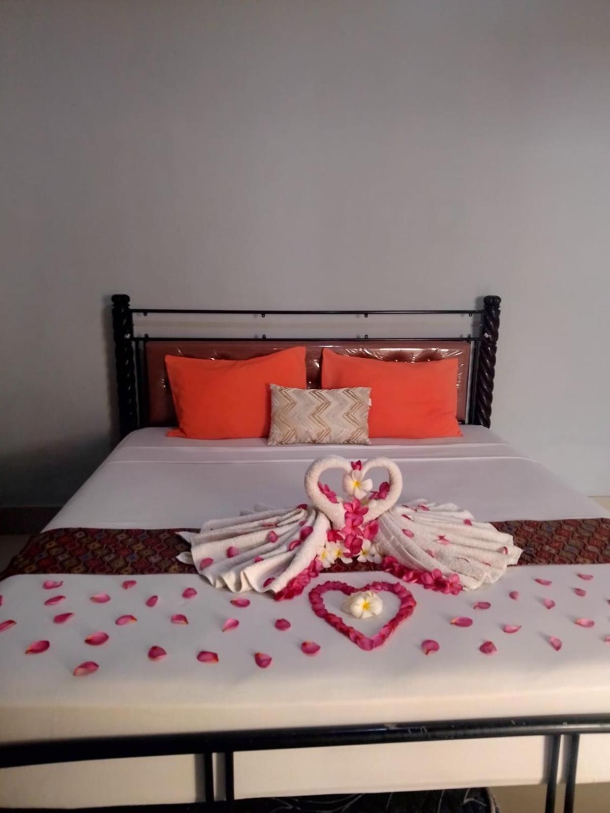 Pineapple Guest House Gili Air Exterior foto