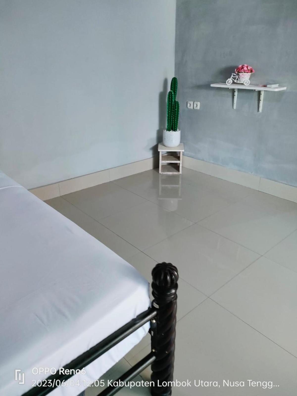 Pineapple Guest House Gili Air Exterior foto